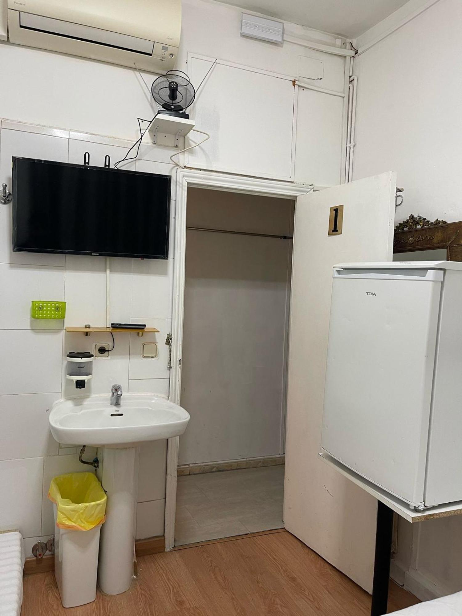Hostal Daniel 마드리드 외부 사진
